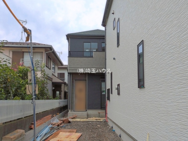 春日部市本田町2丁目149番　新築戸建て　全3棟