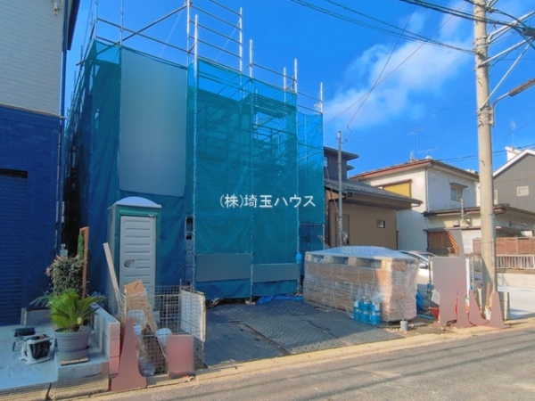 草加市稲荷2丁目222番　新築戸建て　全1棟