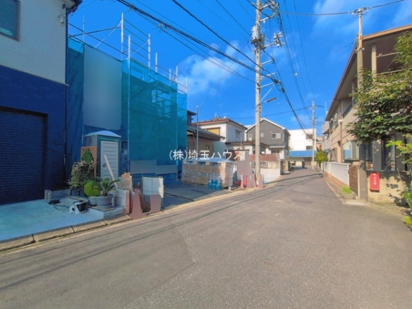 草加市稲荷2丁目222番　新築戸建て　全1棟