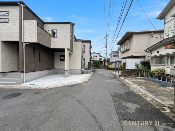 草加市弁天2丁目　新築戸建て　全1棟