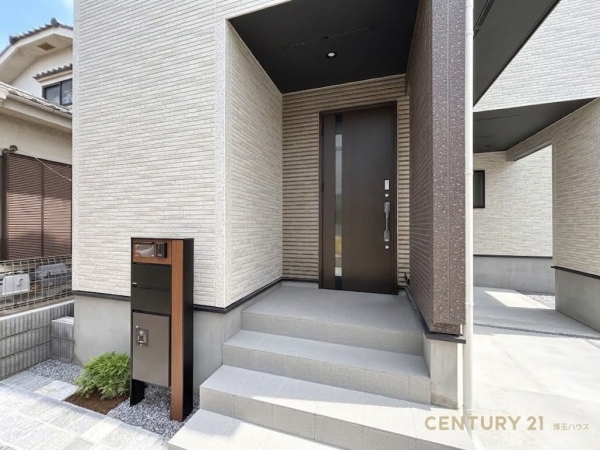 草加市弁天2丁目　新築戸建て　全1棟