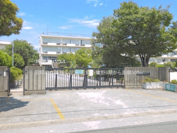 三郷市鷹野5期　新築戸建て　全1棟(三郷市立鷹野小学校)