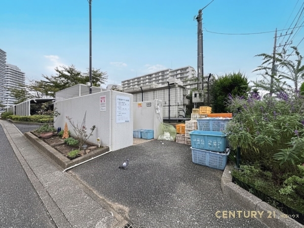 パークフィールドみさと三街区1号館