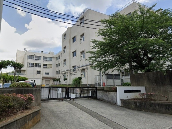 レクセルプラッツァせんげん台弐番館(越谷市立大袋北小学校)