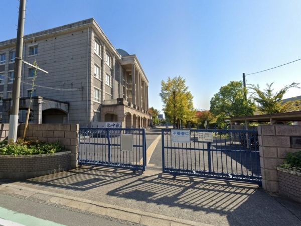 レクセルプラッツァせんげん台弐番館(越谷市立北中学校)