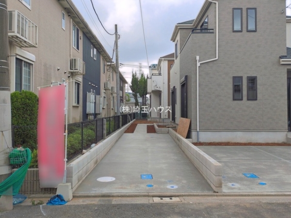 鶴ヶ曽根1703番　新築戸建て　全3棟