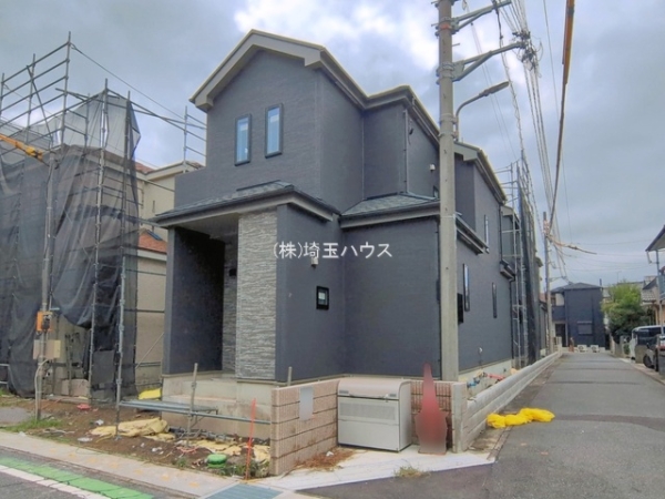 氷川町580番　新築戸建て　全5棟