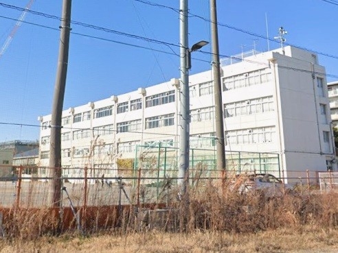 八潮市大字大瀬の中古一戸建て(八潮市立潮止中学校)