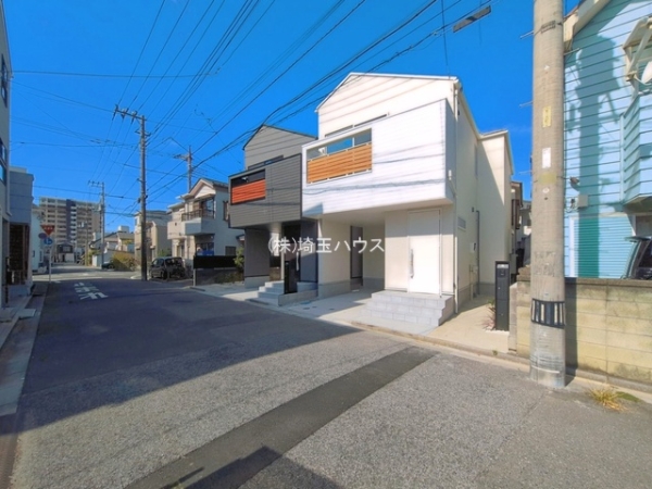 川口市末広212　新築戸建て　全2棟