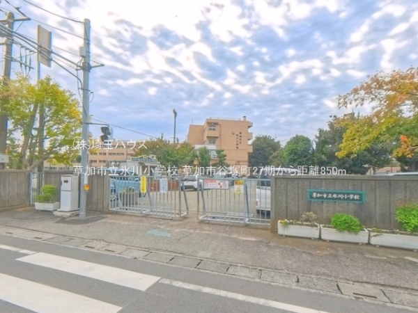 草加市谷塚町27期　新築戸建て　全1棟(草加市立氷川小学校)