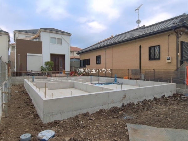 草加市稲荷6丁目　新築戸建て　全1棟