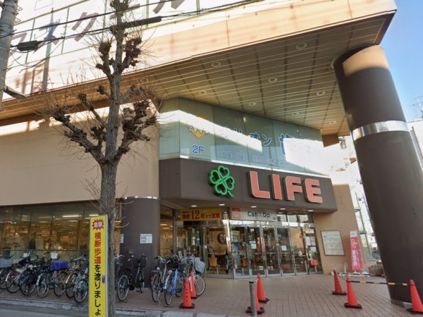レーベンハイム吉川弐番館(ライフ吉川駅前店)