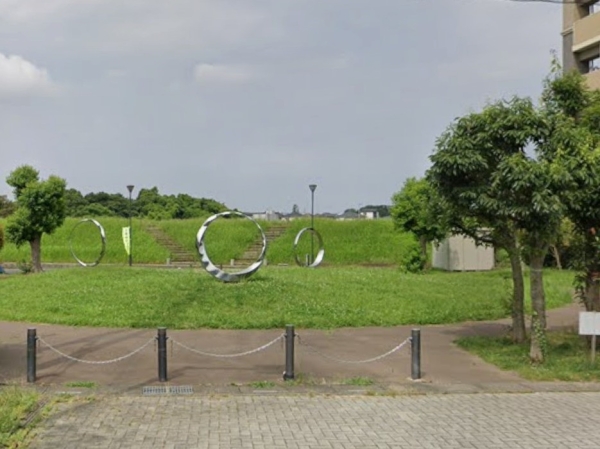 レーベンハイム吉川弐番館(月の公園)