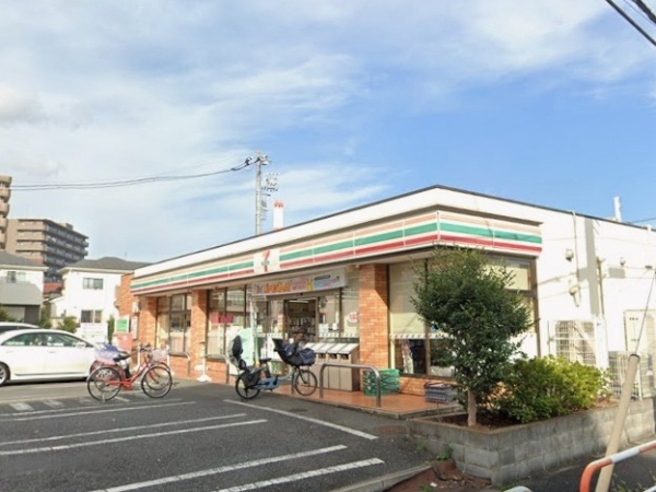 ライオンズヴィアーレ竹の塚(セブンイレブン足立東伊興3丁目店)