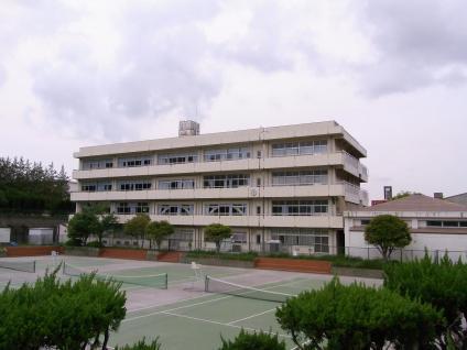 ライオンズマンション上大岡第７(横浜市立藤の木中学校)