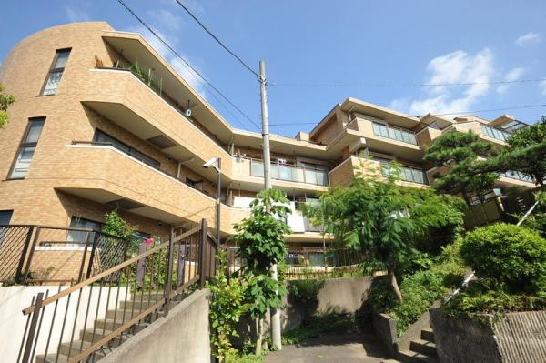 朝日プラザ杉田