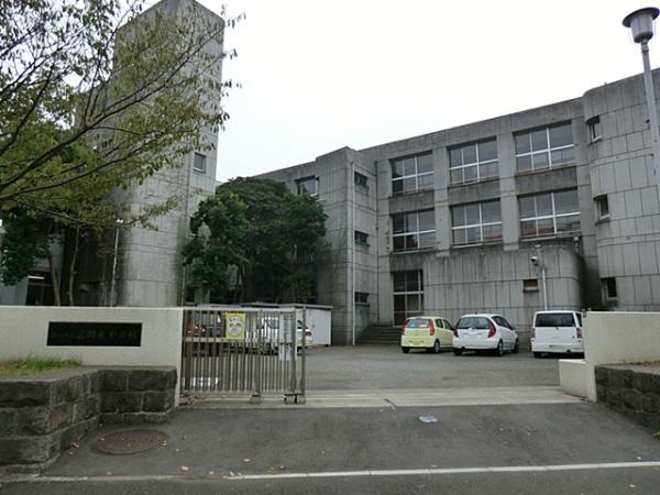 とみおか住宅3号棟(横浜市立富岡東中学校)