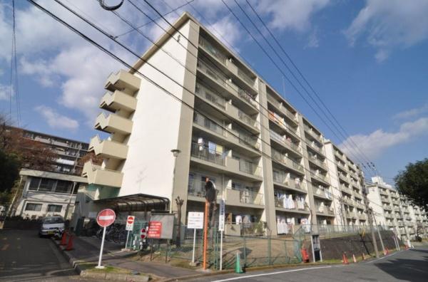 しらとり台住宅２号棟