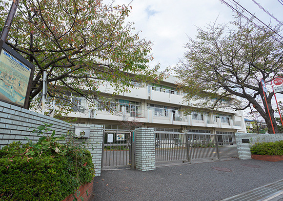 長津田ガーデンハウス(横浜市立いぶき野小学校)