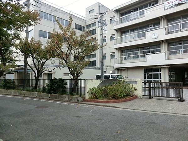 横浜市旭区今宿南町新築分譲住宅全2棟　1号棟(横浜市立今宿中学校)