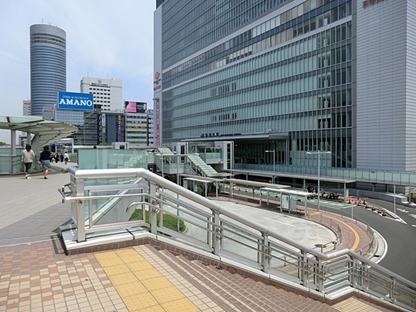 菱和パレス新横浜駅前公園(ＪＲ新横浜駅)