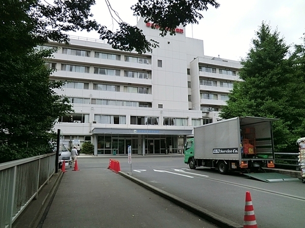若葉台団地１の１１号棟(横浜旭中央総合病院)