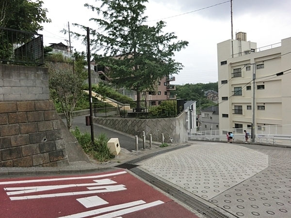 東急ドエル横浜ヒルサイドガーデン四番館(法泉3丁目公園)