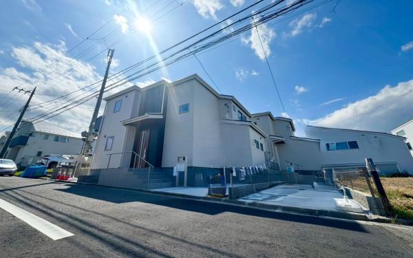 金沢区六浦南1丁目　全2棟2号棟