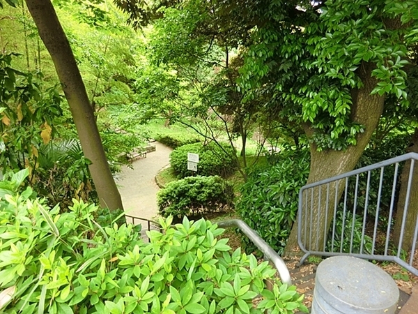 横浜永田台ハイツ(六ツ川中央公園)