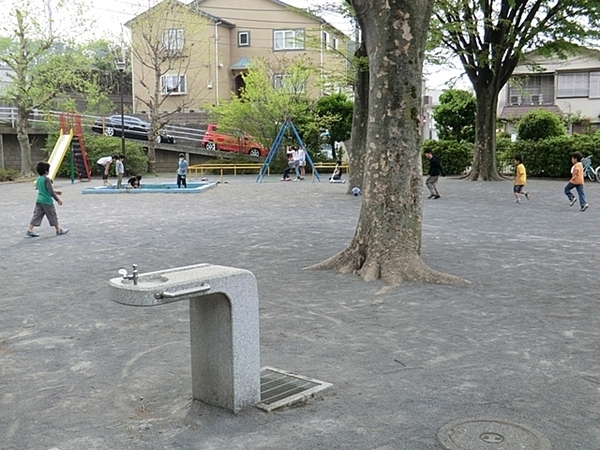 戸塚区上柏尾町 全3棟2号棟(上柏尾第一公園)