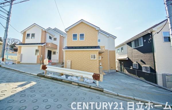 戸塚区汲沢町　全３棟Ｂ号棟