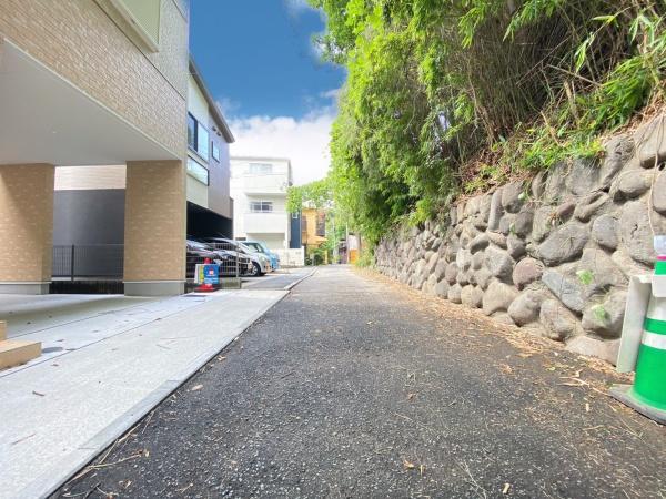 横浜市磯子区岡村３丁目の中古一戸建て