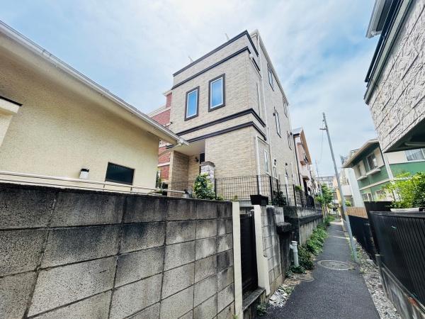 鶴見区岸谷3丁目　戸建て