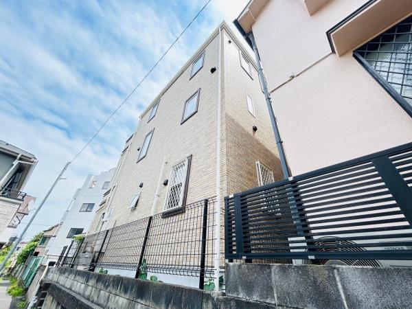 鶴見区岸谷3丁目　戸建て