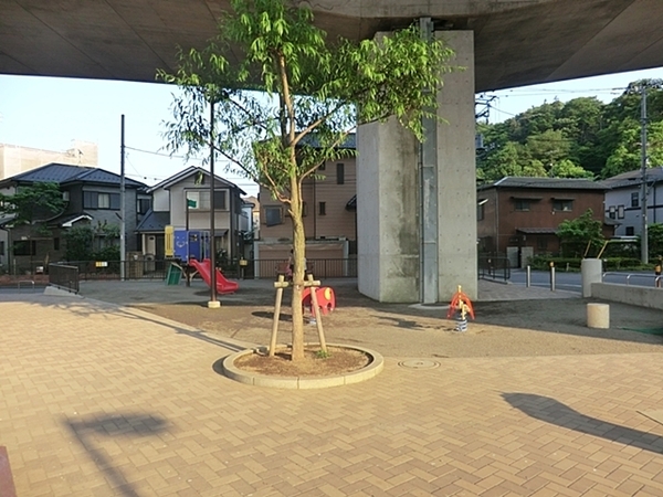 横浜市保土ケ谷区上星川3丁目の新築一戸建(陣ヶ下渓谷ひろば公園)