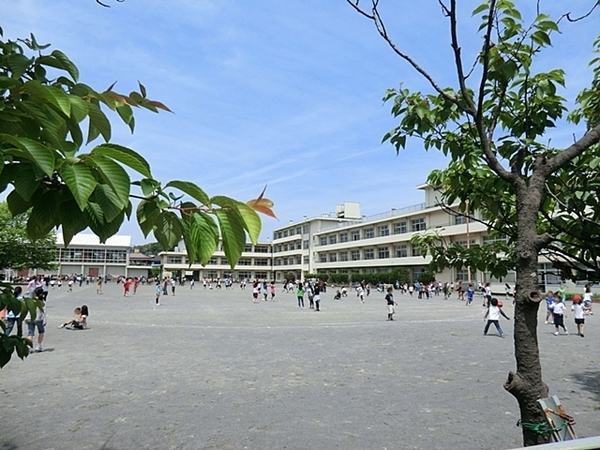 鎌倉市由比ガ浜4丁目の土地(鎌倉市立第一小学校)