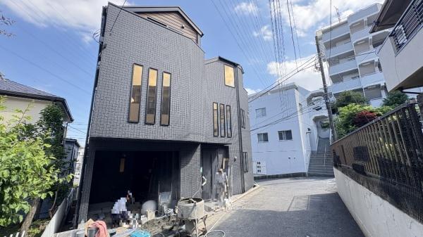 戸塚区戸塚町全2棟A号棟