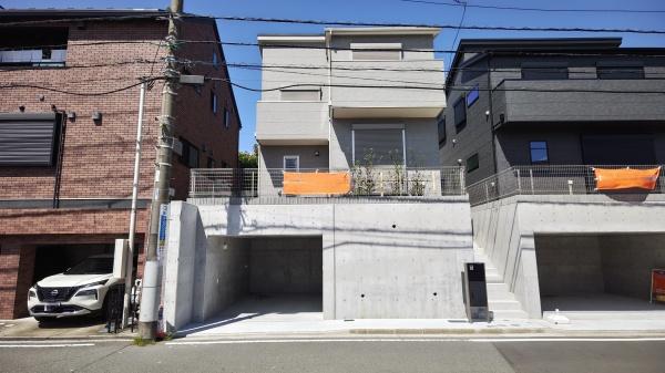金沢区富岡西７丁目　全2棟B号棟