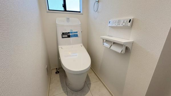 金沢区富岡西2丁目　全2棟2号棟