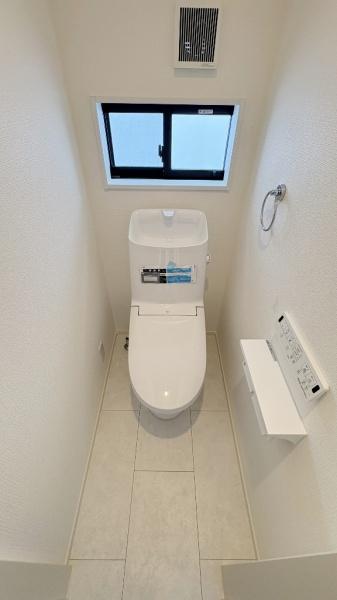 金沢区富岡西2丁目　全2棟2号棟