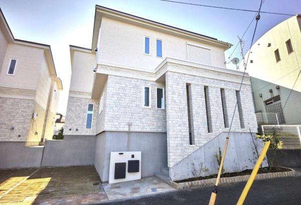 緑区十日市場町　全４棟D棟
