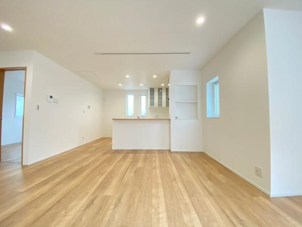 緑区十日市場町　全４棟D棟