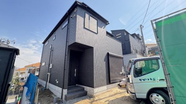 鶴見区梶山２丁目　全３棟C棟