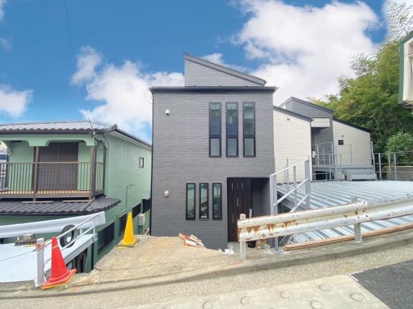 磯子区岡村４丁目　全２棟１号棟