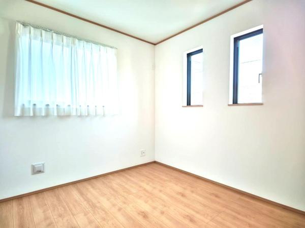 戸塚区汲沢町　全２棟１号棟