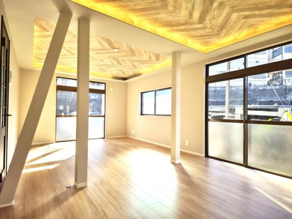 横浜市磯子区滝頭１丁目の中古一戸建て