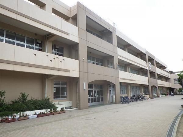 青葉区大場町 全5棟D号棟(横浜市立黒須田小学校)