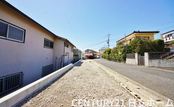 旭区本村町　全３棟３号棟