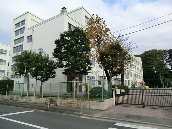 横浜市緑区長津田2丁目の土地(横浜市立長津田第二小学校)