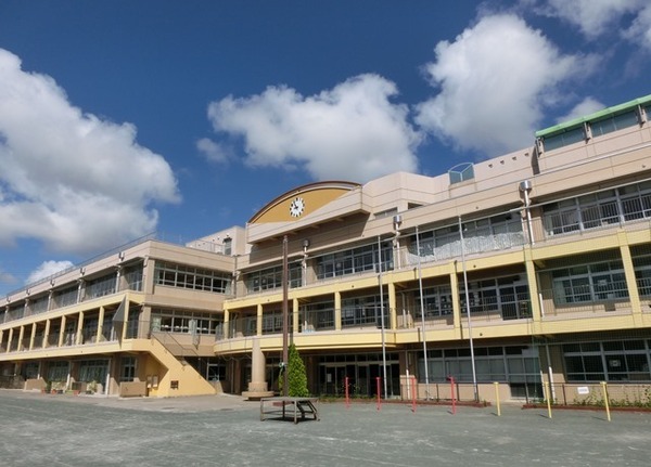 戸塚区戸塚町 全2棟2号棟(横浜市立下郷小学校)